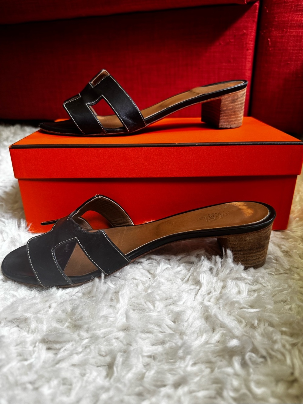 Black Hermes Oasis Sandal - READ DESCRIPTION - Picture 6 of 8